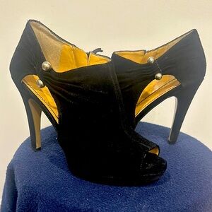 Nine West heels/ black/ 7.5